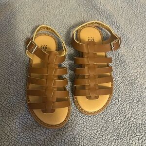New Gap Toddler Strappy Sandals